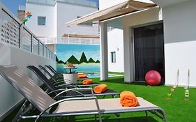 Big Villa Tauro With Private Heated Saltwater Pool & Jacuzzi & Bbq & Game Room & Arcade Games